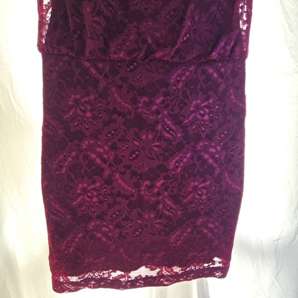 Lovely Lace Dress EUC - Picture 5 of 10